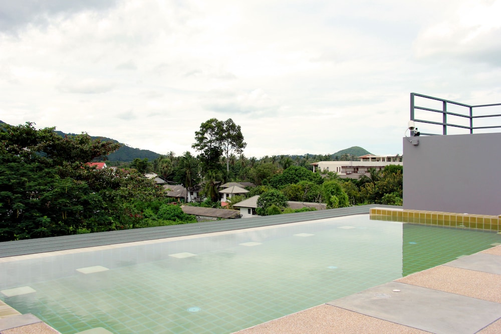 

Roma - Mae Nam Beach - Cheeky Monkey's Samui
