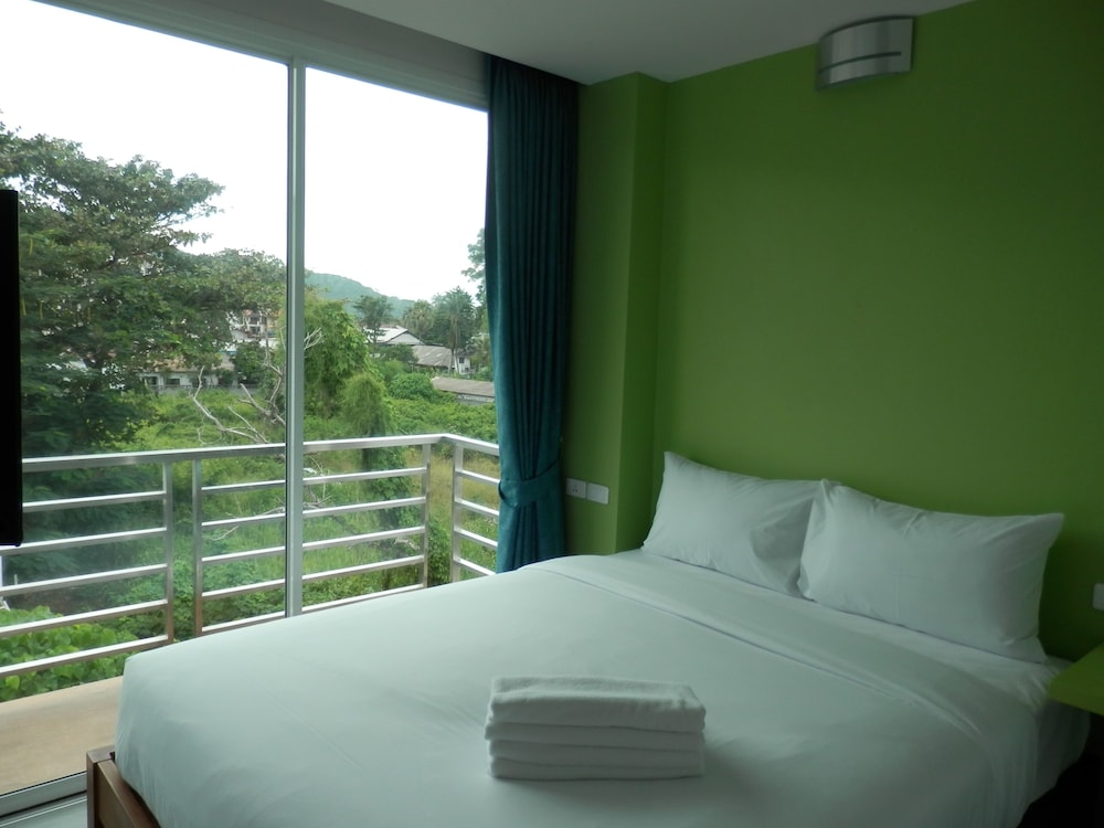 

Milano - Mae Nam Beach - Cheeky Monkey's Samui