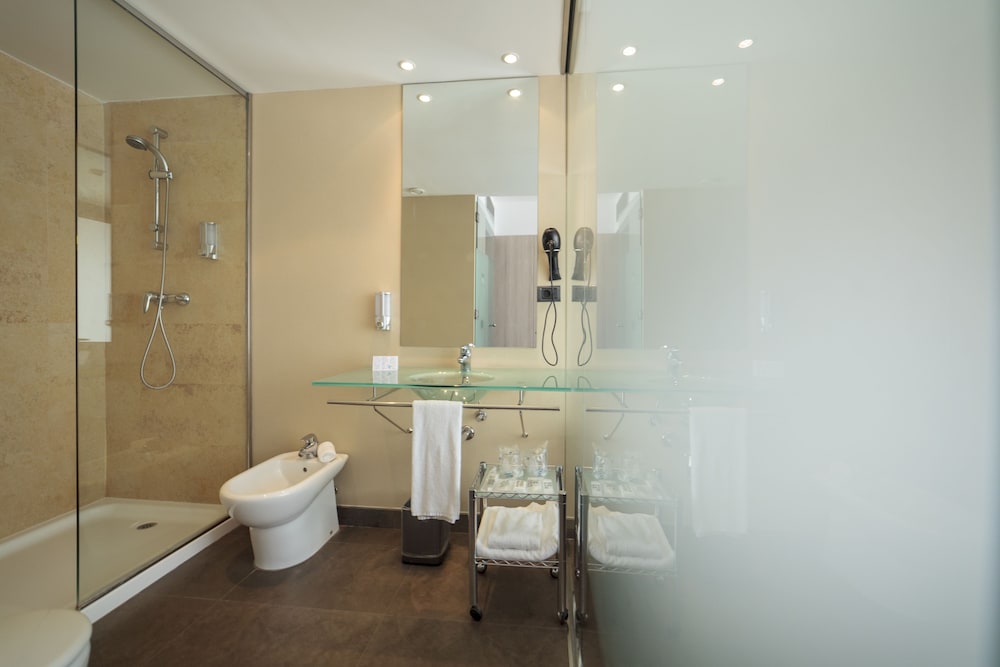 

Verona - Chiclana de la Frontera - Hotel Salymar