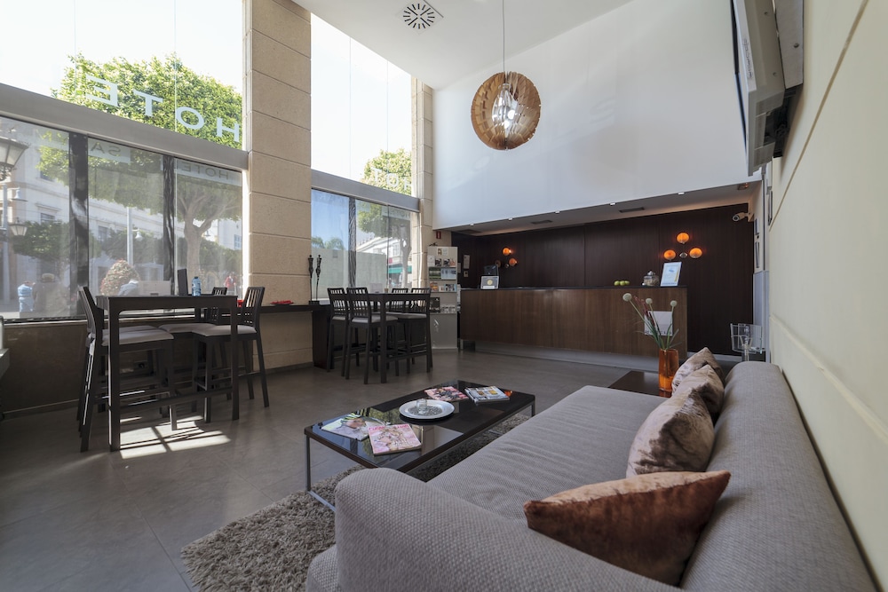 

Bologna - Chiclana de la Frontera - Hotel Salymar