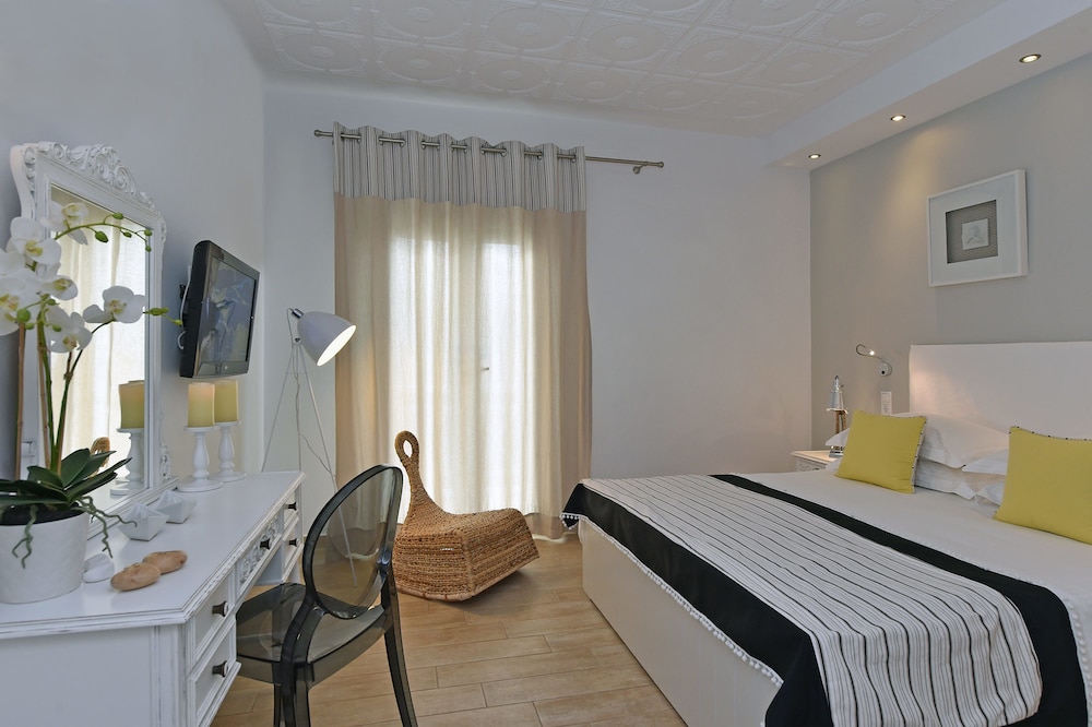 

Napoli - Paros, Isole Greche - Apollon Boutique Hotel