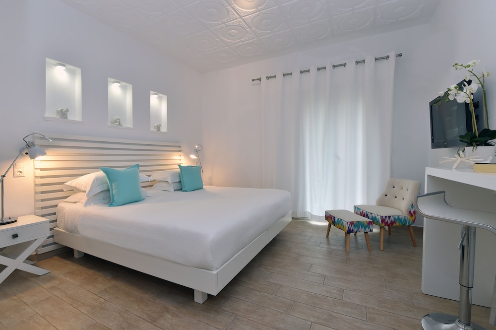 

Milano - Naousa, Paros - Apollon Boutique Hotel
