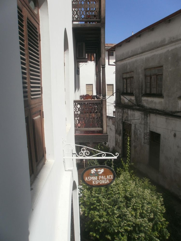 

Roma - Mbweni - Asmini Palace Hotel