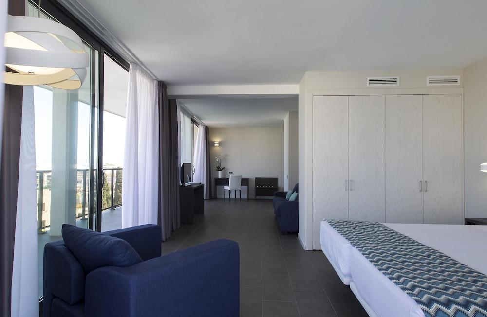 

Bologna - Torredembarra - Altafulla Mar Hotel