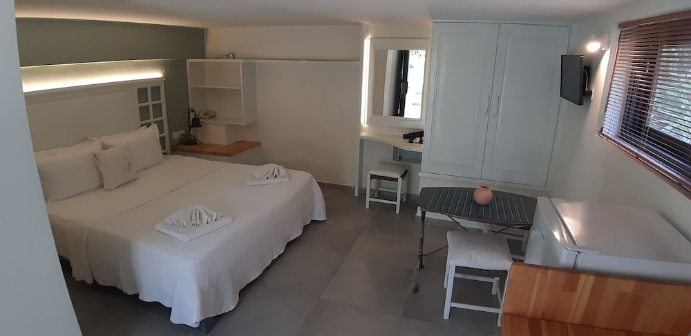 

Milano - Stavros - Artemis Village Apartments & Studios