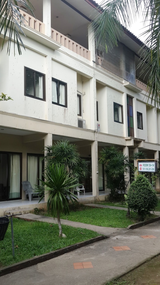 

Milano - Lipa Noi - Jinta City Samui