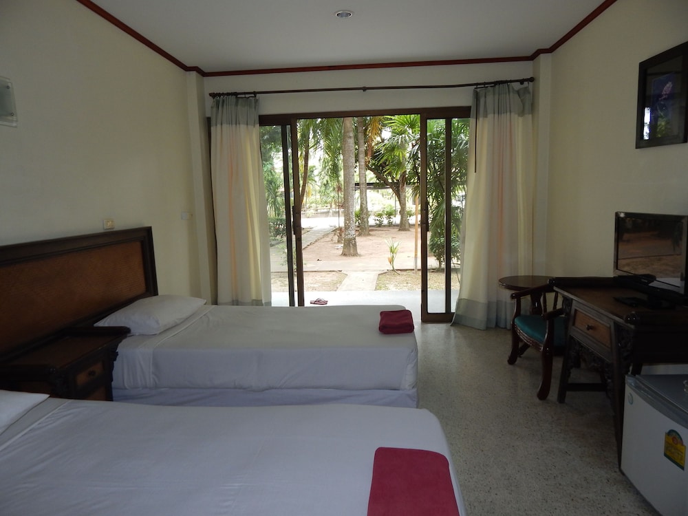 

Milano - Mae Nam Beach - Jinta City Samui