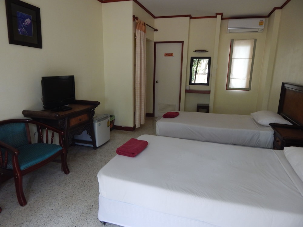 

Milano - Lipa Noi - Jinta City Samui