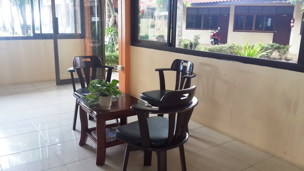 

Venezia - Ban Bang Po - Koh Samui - Jinta City Samui