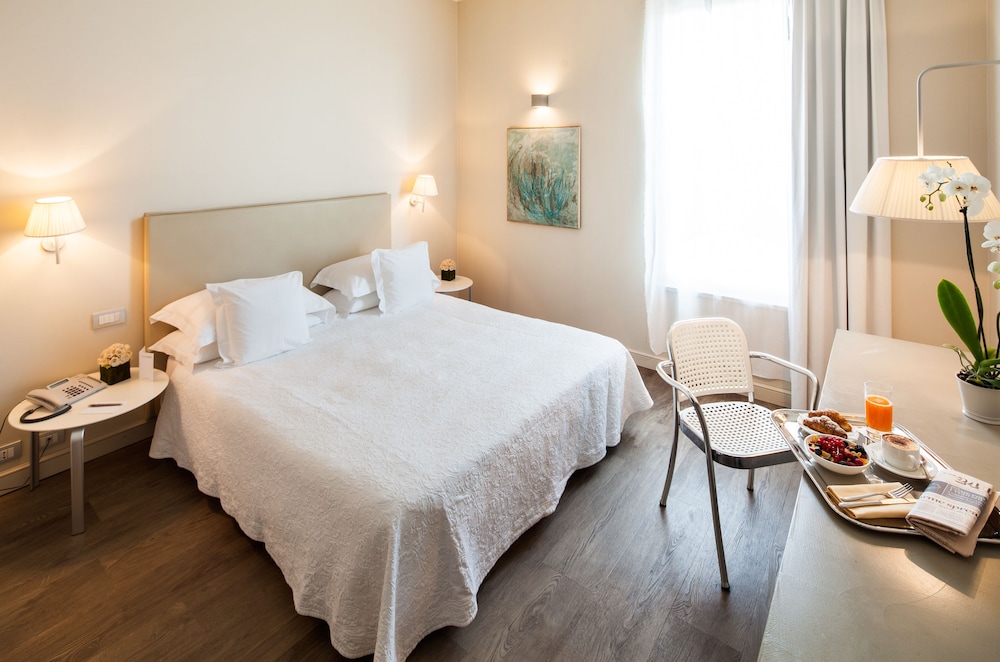 

Roma - Cinisello Balsamo - Cosmo Hotel Palace
