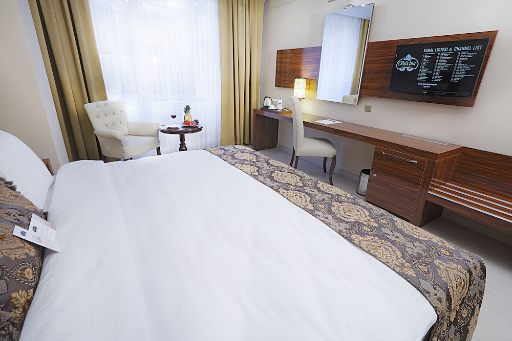 

Napoli - Büyükçekmece - World Point Hotel Istanbul