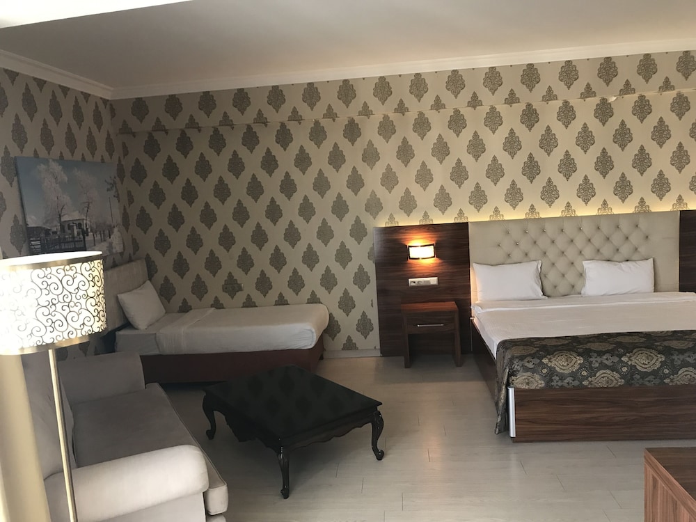 

Milano - Büyükçekmece - World Point Hotel Istanbul