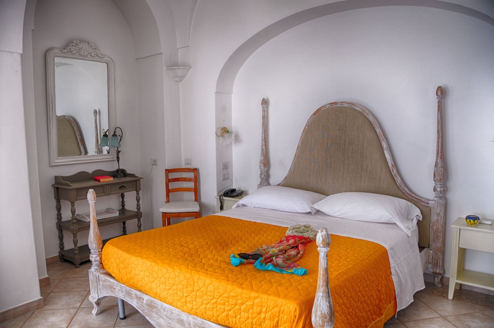 

Torino - Positano - Hotel Dimora Fornillo