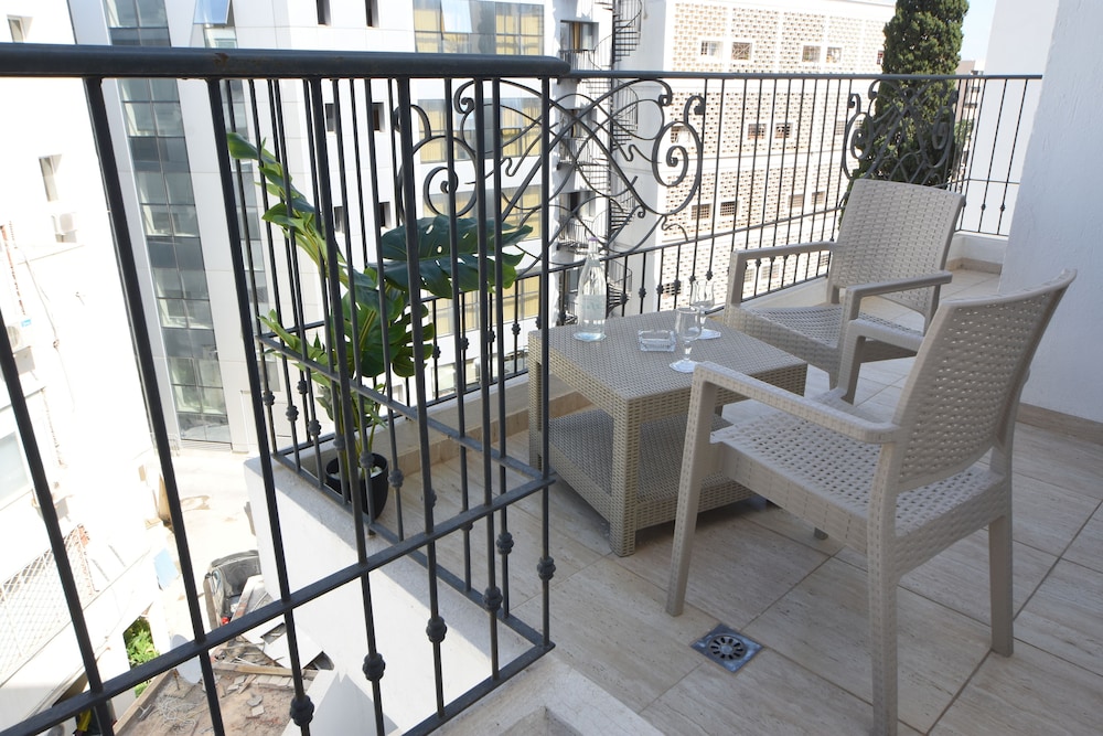 

Roma - Tunisi - Downtown Tunis Hotel