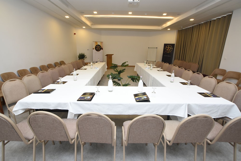 

Verona - Tunisi - Downtown Tunis Hotel