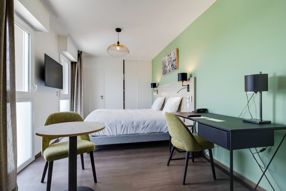 

Napoli - Clamart - All Suites Massy Palaiseau