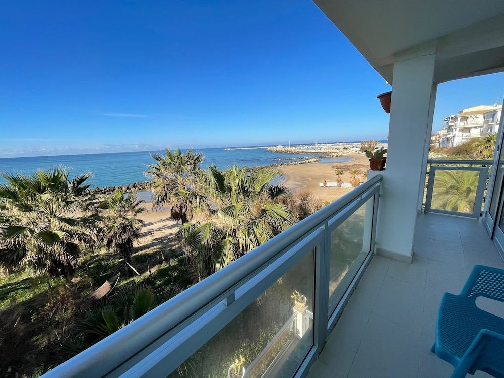 

Milano - Scoglitti - Hotel Sul Mare Al Gabbiano