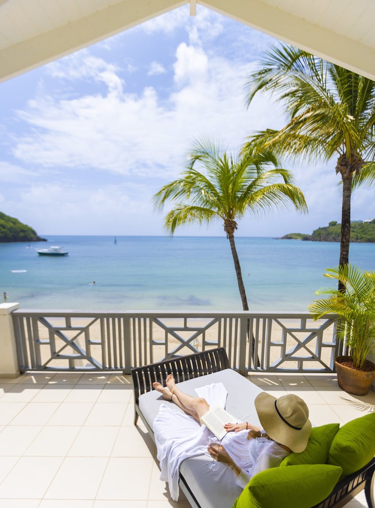 

Napoli - English Harbour - Carlisle Bay