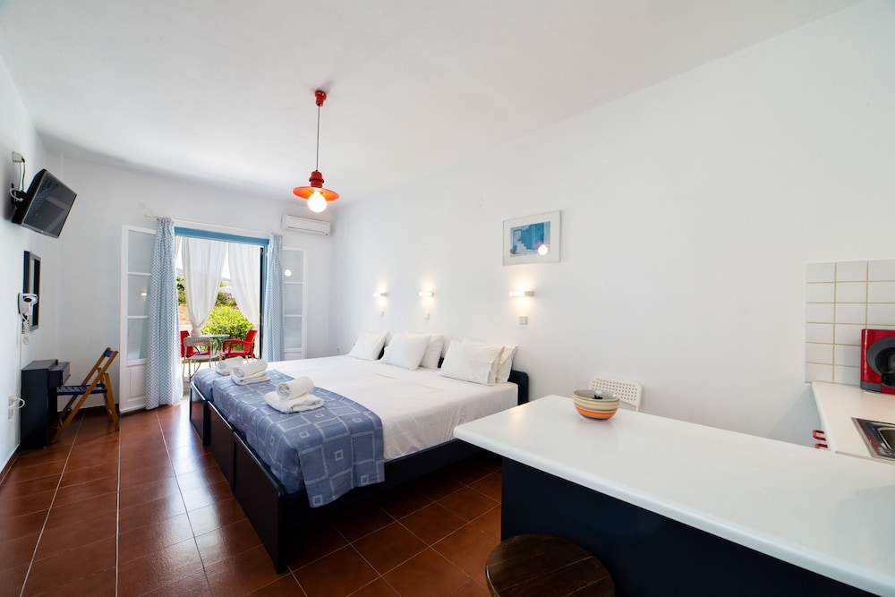 

Milano - Chrissi Akti - Fivos Apartments