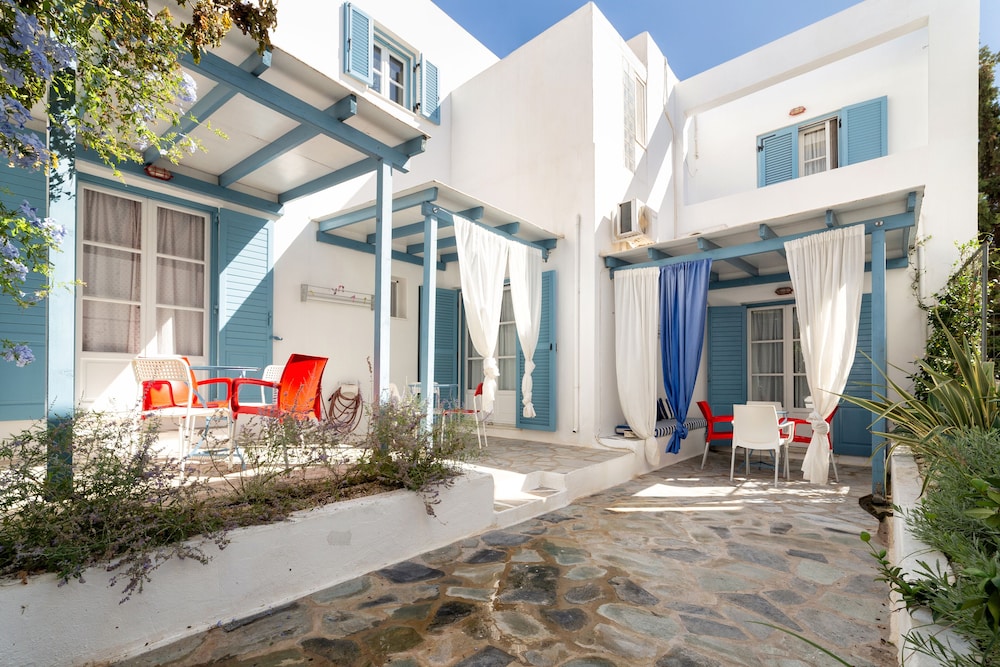 

Milano - Paros, Isole Greche - Fivos Apartments
