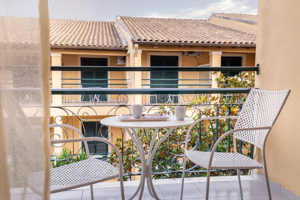 

Bologna - Liapades - OPERA BLUE Hotel Gouvia Corfu