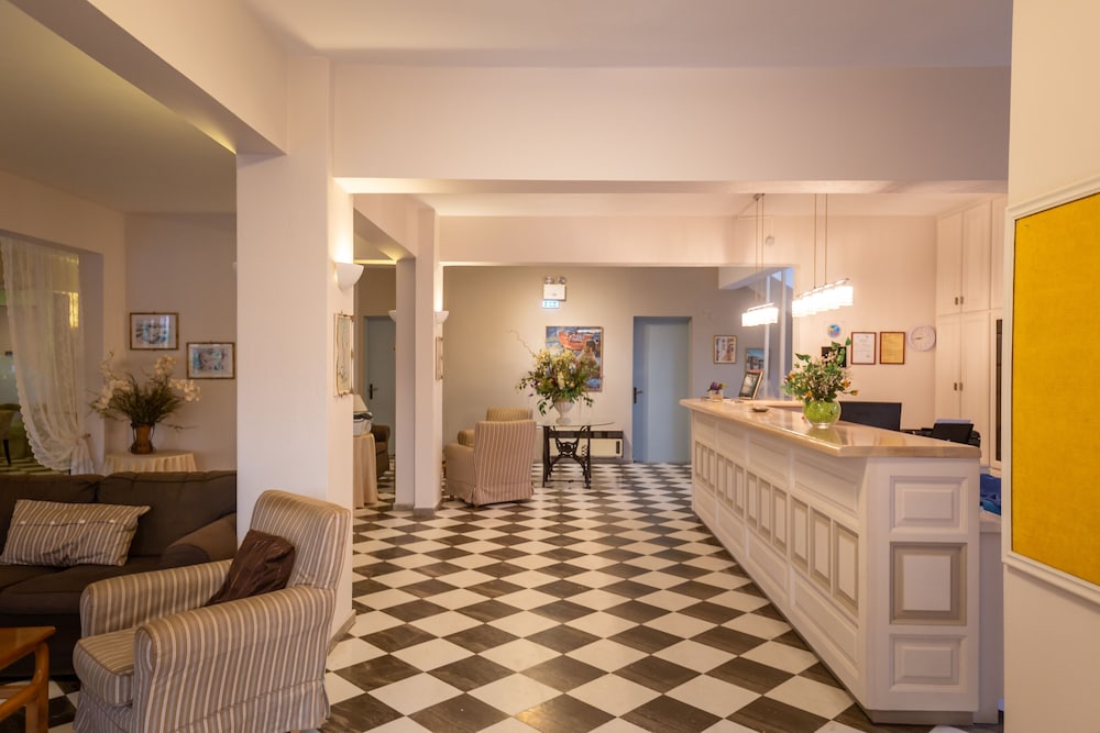 

Milano - Alikes - OPERA BLUE Hotel Gouvia Corfu