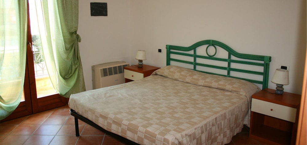 

Torino - Sardegna Nord - Alghero, Stintino e Castelsardo, Mare Italia - La Reggia Di Nausicaa