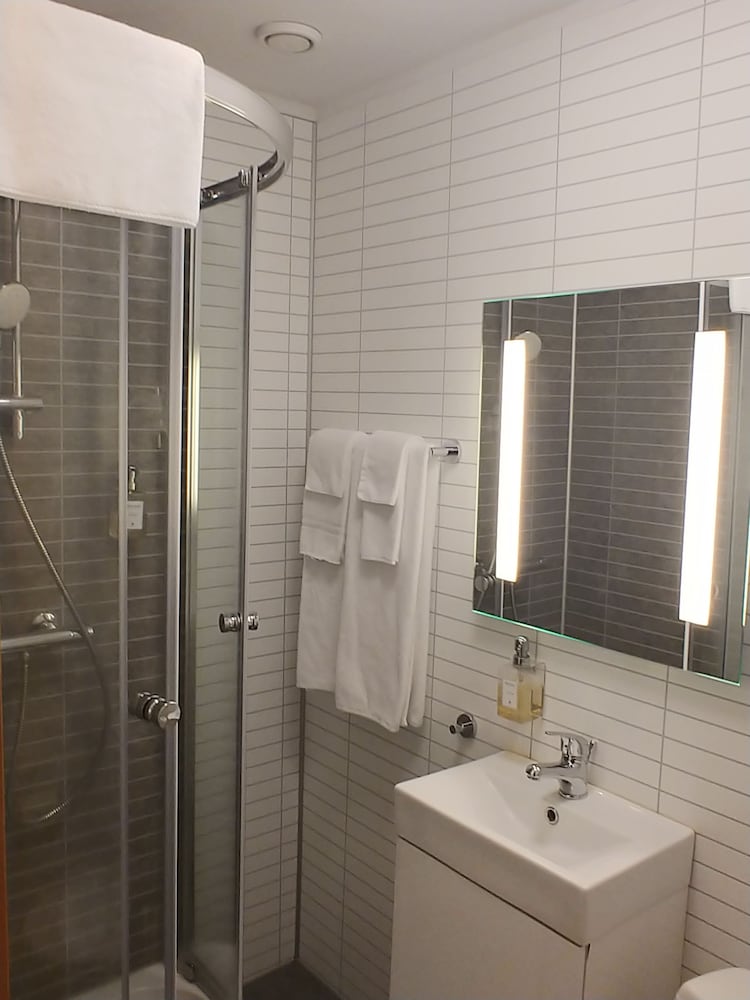 

Napoli - Selfoss - Hotel Selfoss