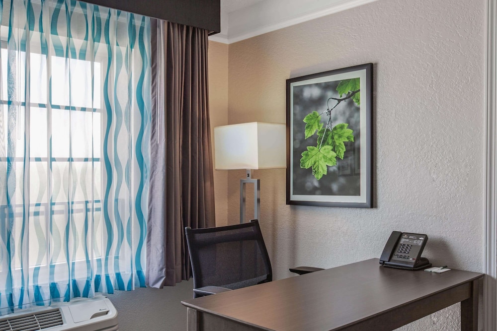 

Milano - Miami Springs - La Quinta By Wyndham Miami Airport West