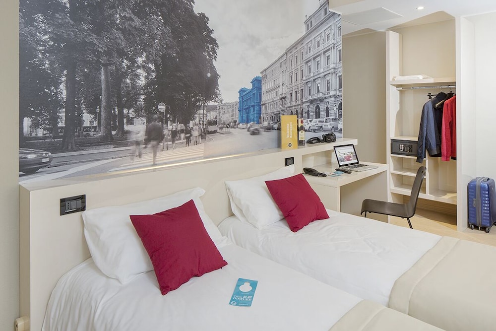 

Napoli - Trieste - B&B Hotel Trieste