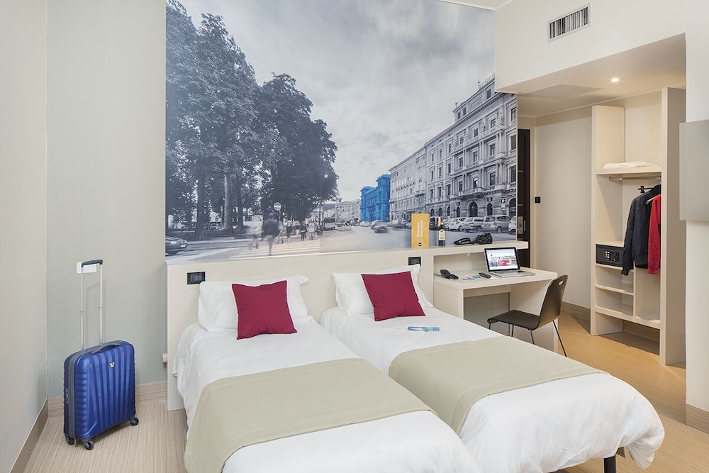 

Palermo - Trieste - B&B Hotel Trieste