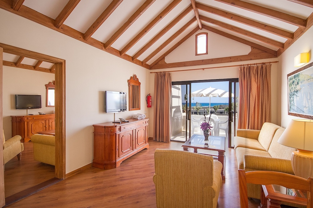 

Napoli - Costa Teguise - Sands Beach Active Resort