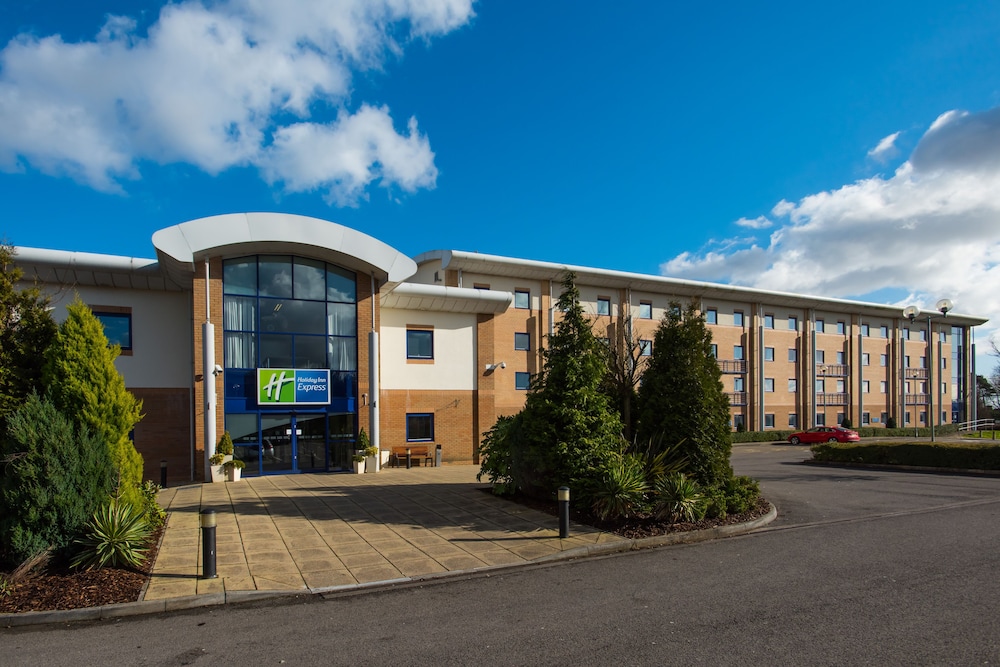 

Roma - Cardiff - Holiday Inn Express NEWPORT