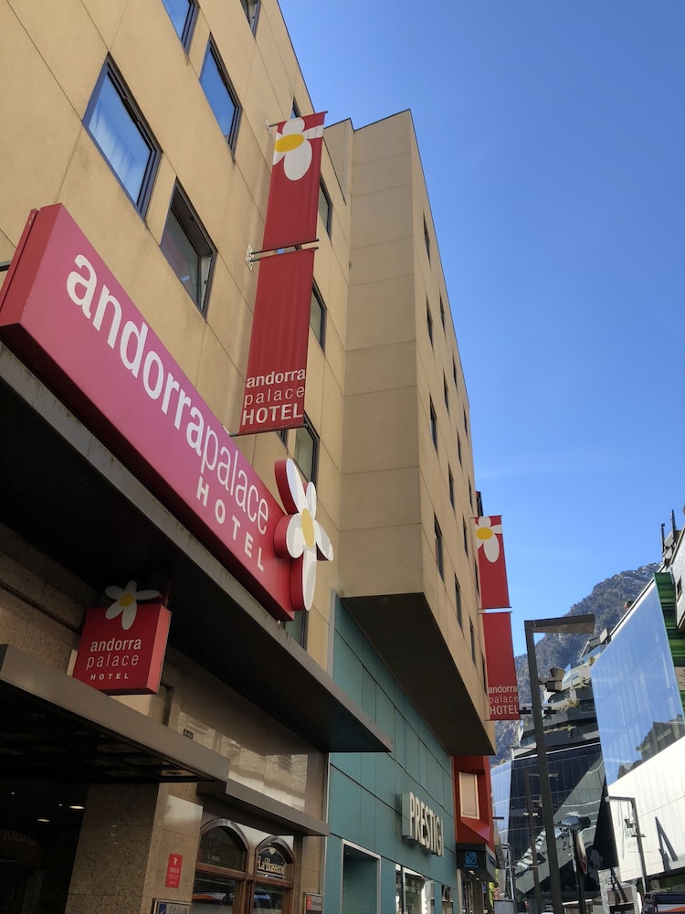 

Milano - Sant Julià de Lòria - Andorra Palace