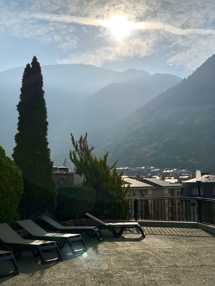 

Milano - Sant Julià de Lòria - Andorra Palace