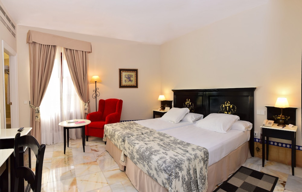 

Roma - Carmona, Siviglia - Hotel Alcázar de la Reina