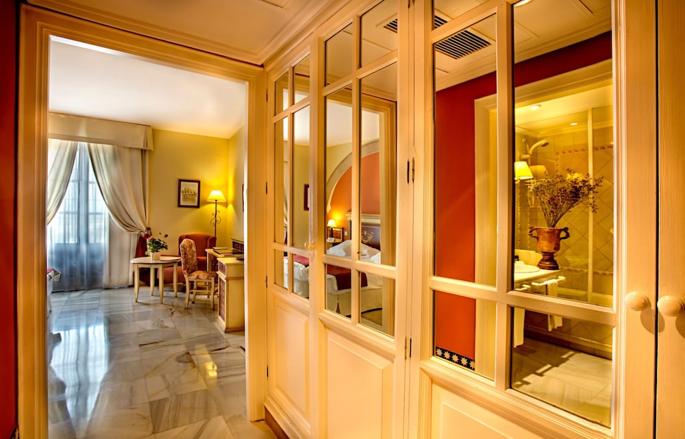 

Bologna - Carmona, Siviglia - Hotel Alcázar de la Reina