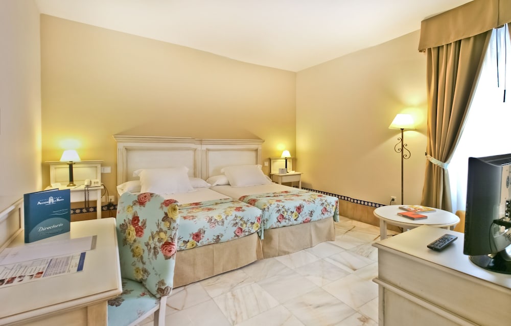 

Milano - Carmona, Siviglia - Hotel Alcázar de la Reina