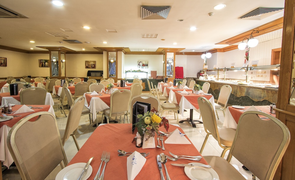 

Napoli - Mellieha - Canifor Hotel