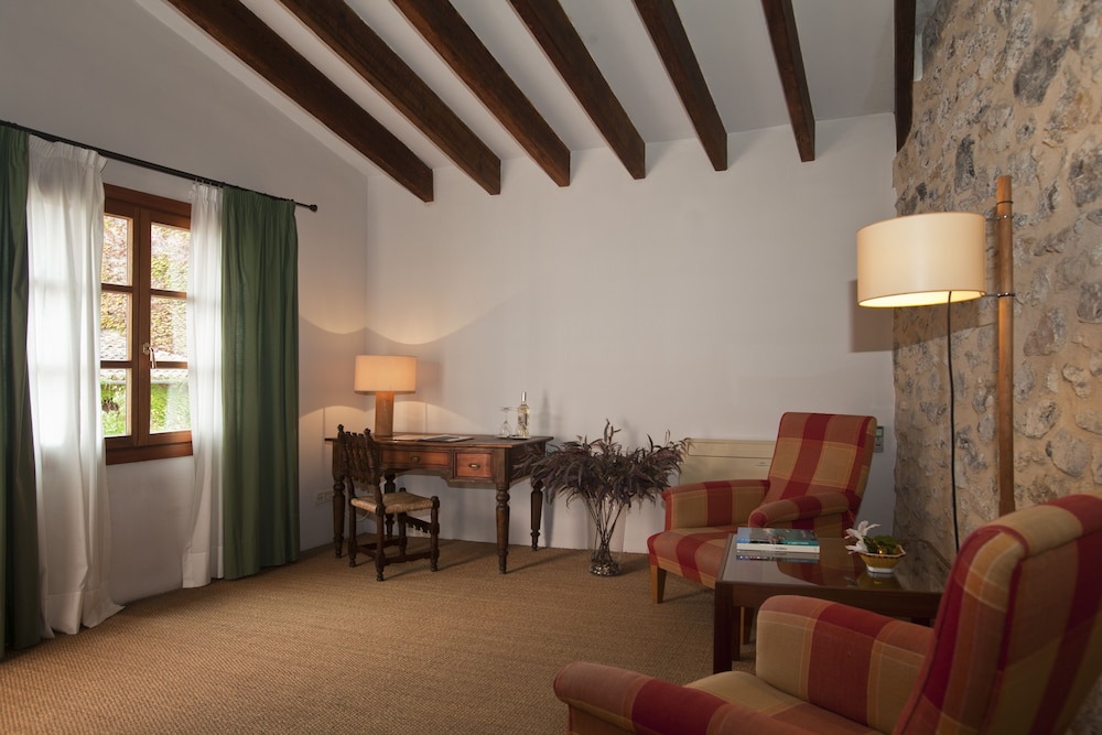 

Napoli - Arta - Hotel Can Moragues