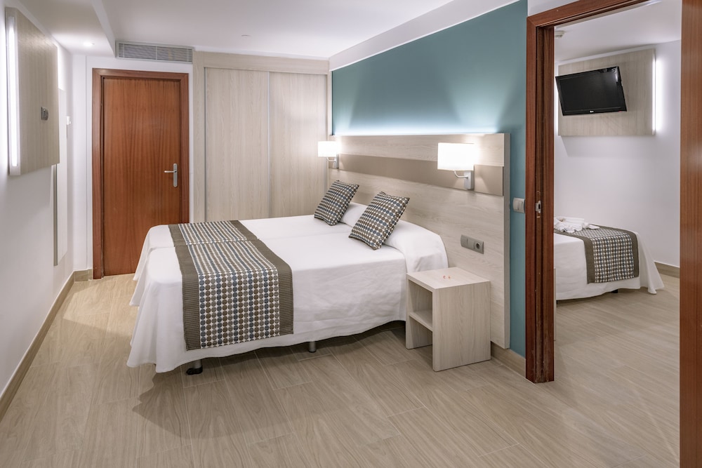 

Venezia - Cunit - 4R Miramar Calafell