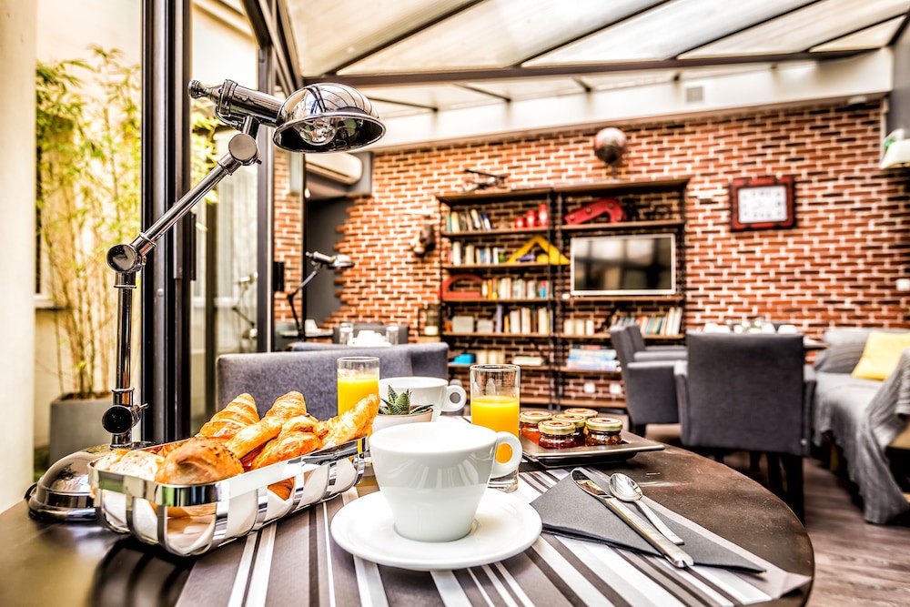 

Pisa - Antony - Atelier Montparnasse Hôtel