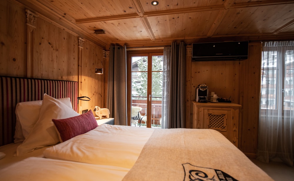 

Milano - Zermatt - Tradition Julen Hotel