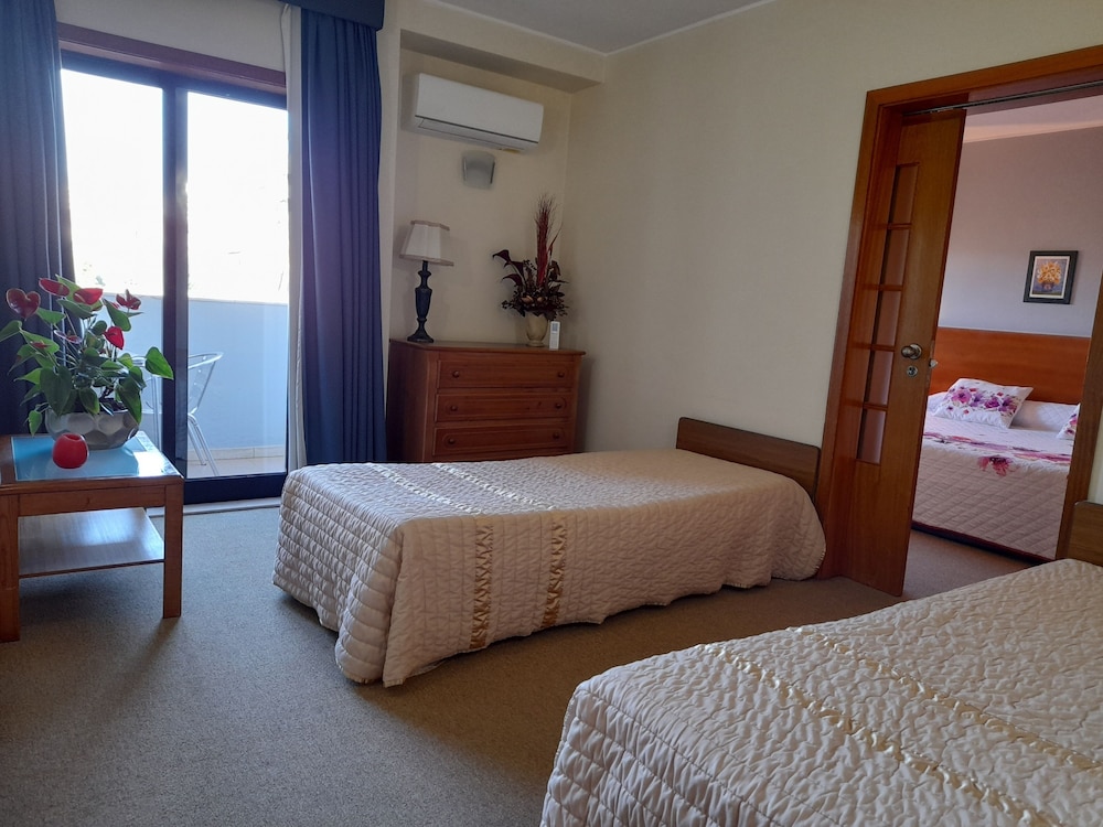 

Milano - Guimarães - Hotel das Taipas