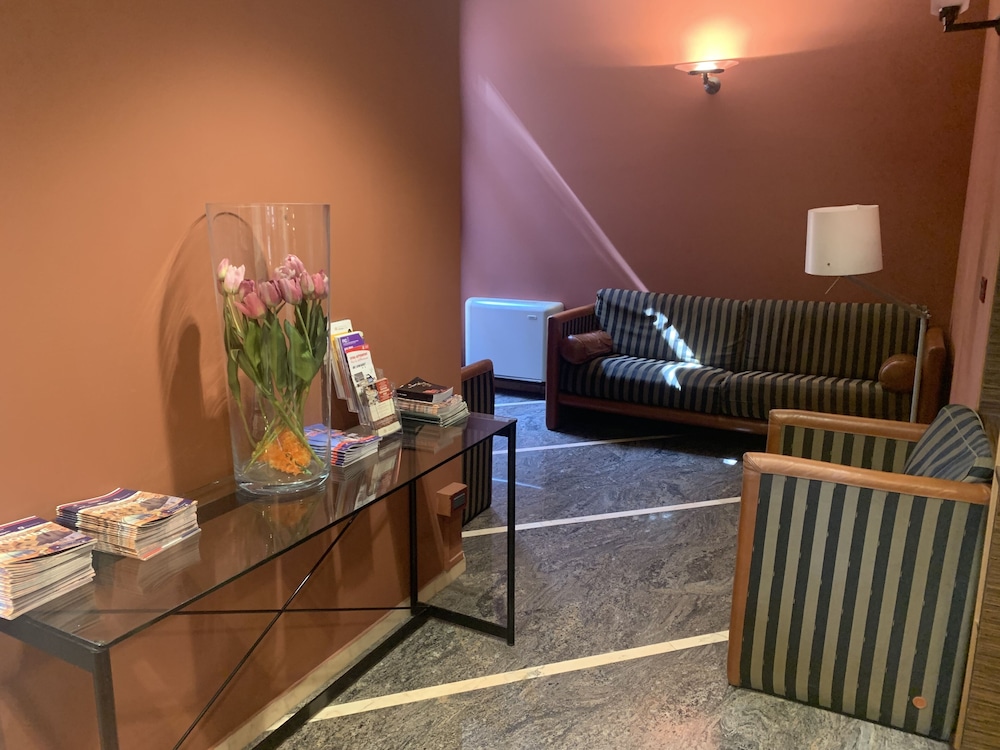 

Palermo - Calderara di Reno - Hotel Maxim
