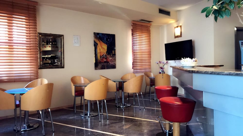 

Catania - Bologna - Hotel Maxim