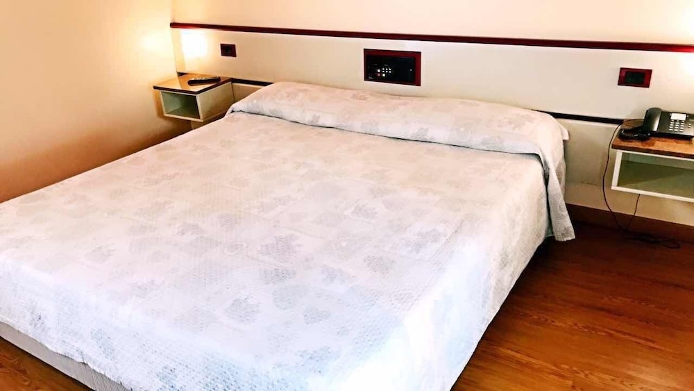 

Milano - Bologna - Hotel Maxim