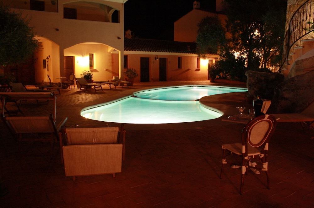 

Milano - Golfo Marinella - Charming house in San Pantaleo
