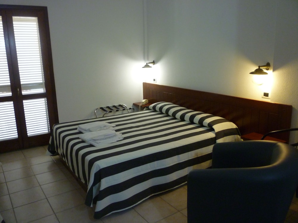 

Torino - Sardegna Nord - Alghero, Stintino e Castelsardo, Mare Italia - Hotel L'Ancora