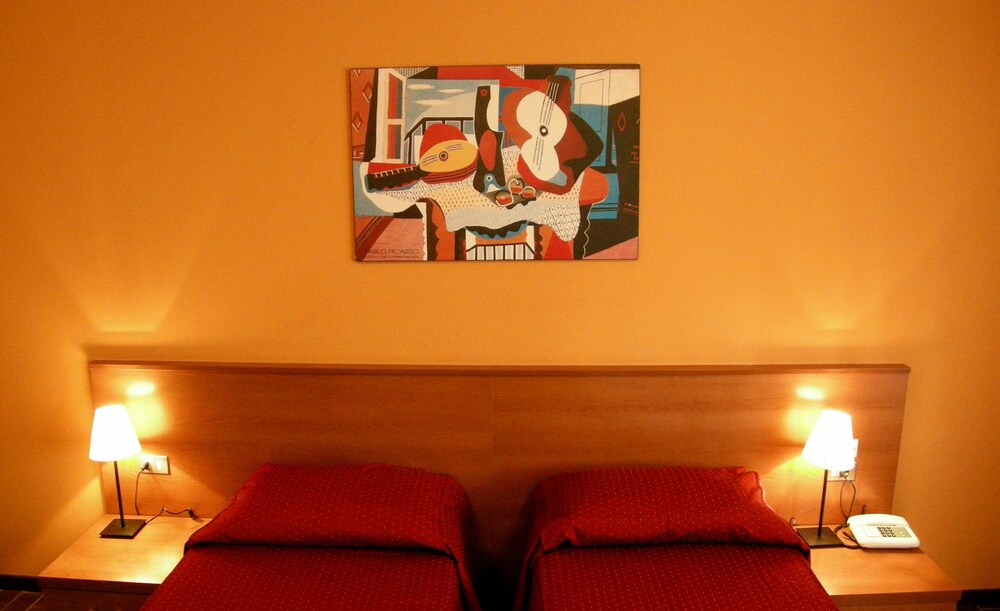 

Cagliari - Pieve Emanuele - Hotel Forum